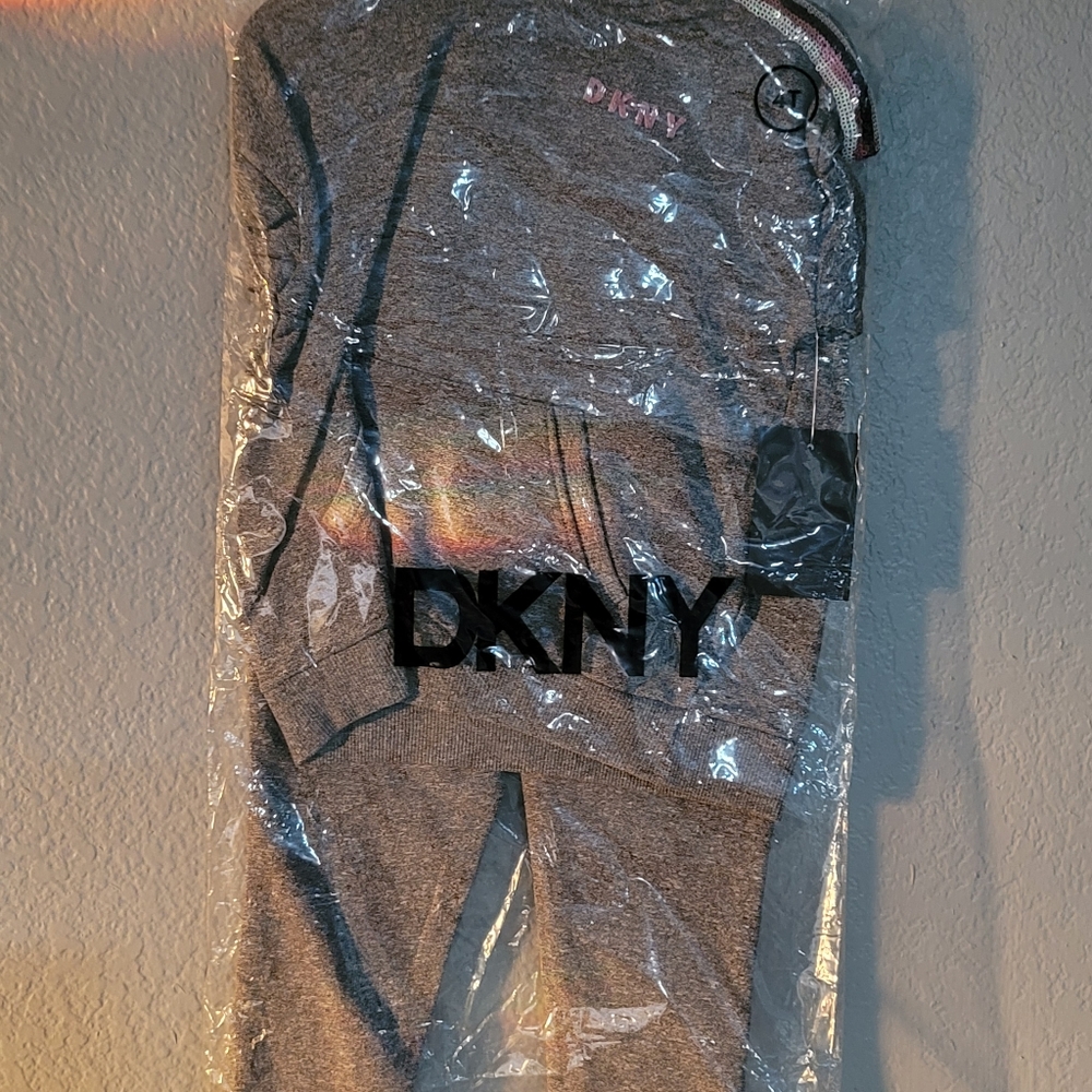 Dkny girls sweater set